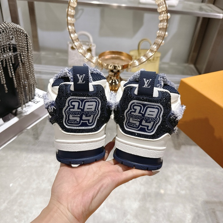 LV Couple Shoes-004