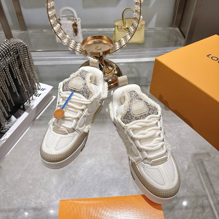 LV Couple Shoes-003