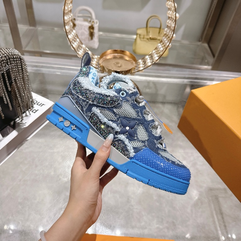 LV Couple Shoes-002