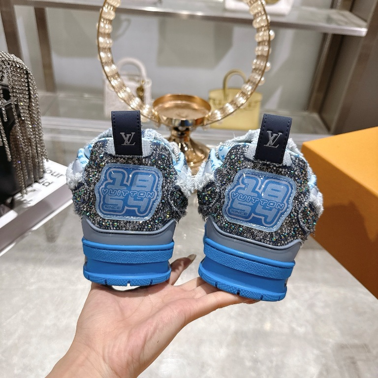 LV Couple Shoes-002