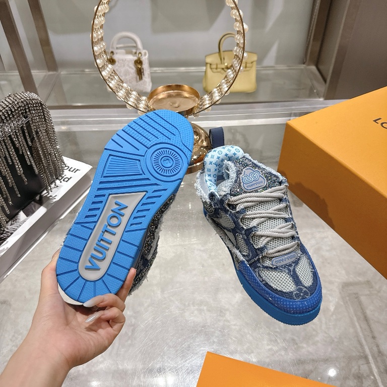 LV Couple Shoes-002