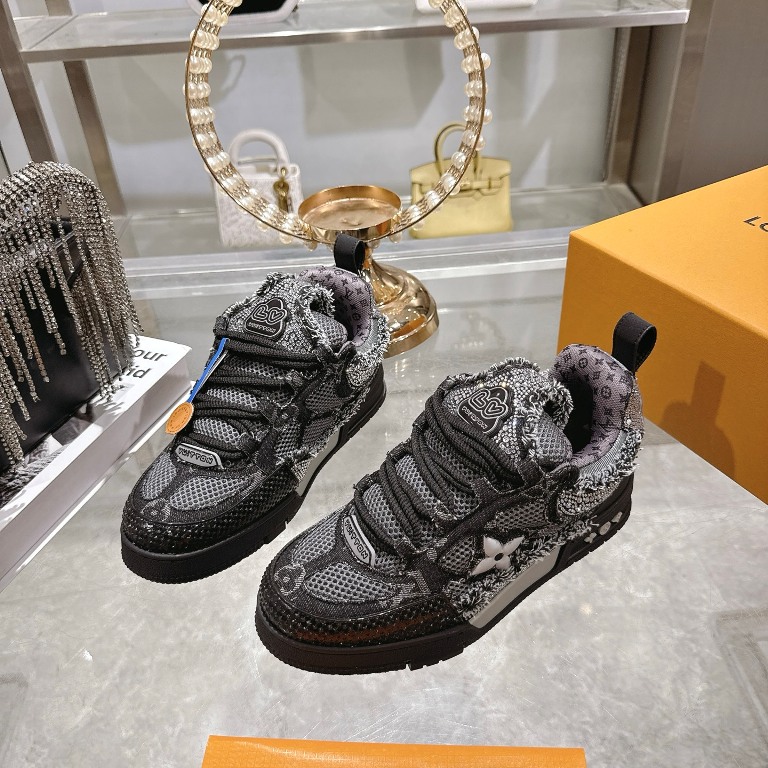 LV Couple Shoes-001