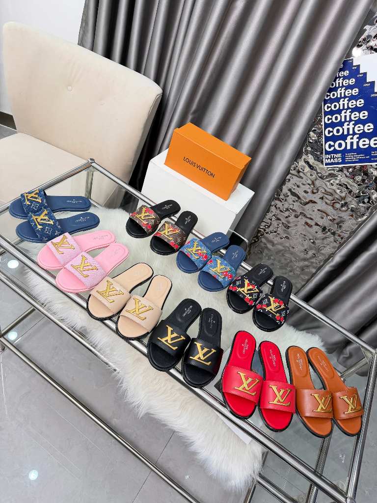 LV Slippers(w)-001