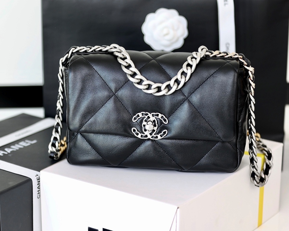 Chanel 19 Mini Bag|26cm-002