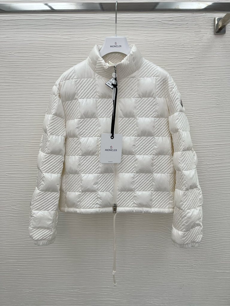Moncler Down Jacket(w)-F