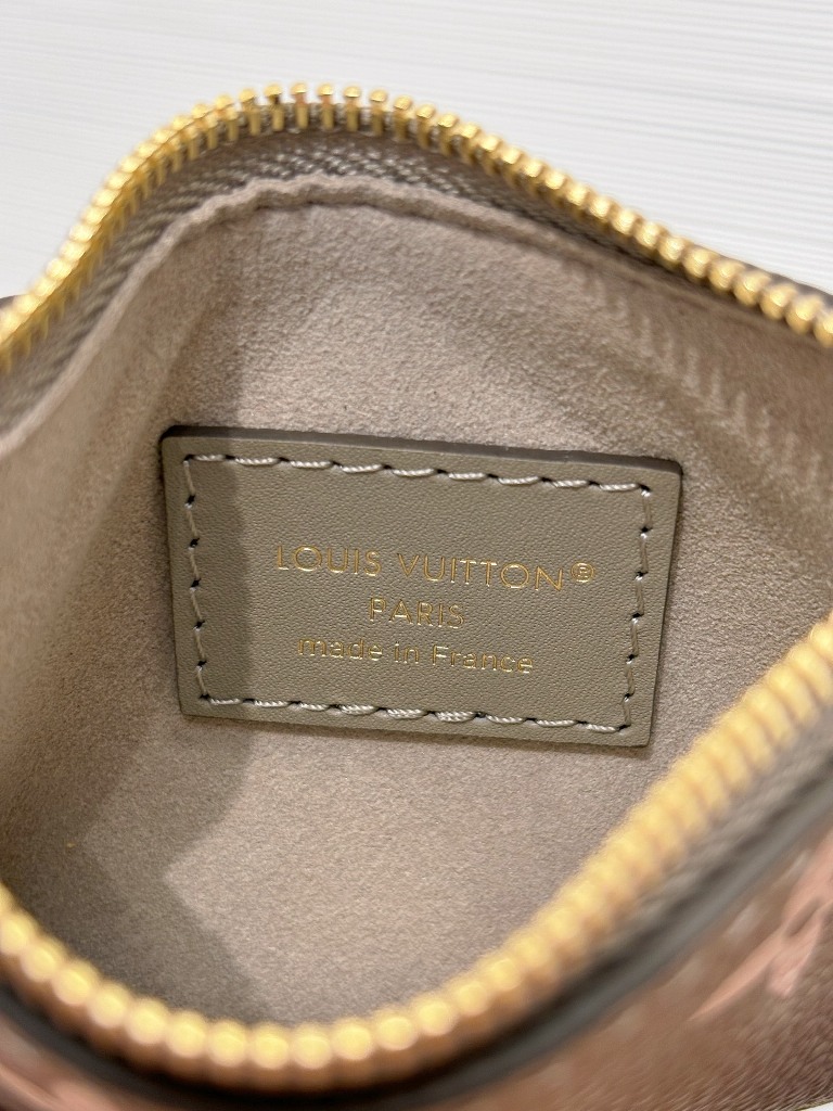 LV x Tm All in BB-M13045-040