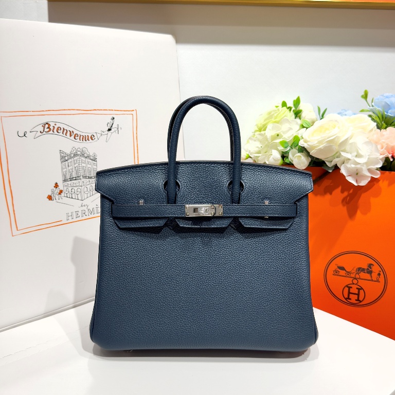 Birkin 25 in Bleu Prussien Togo Leather-032