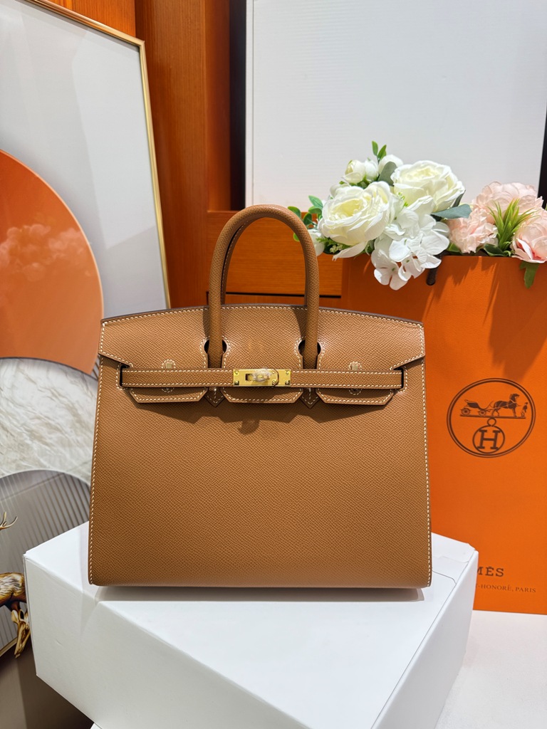 Birkin 25 in Gold Epsom Leather-013