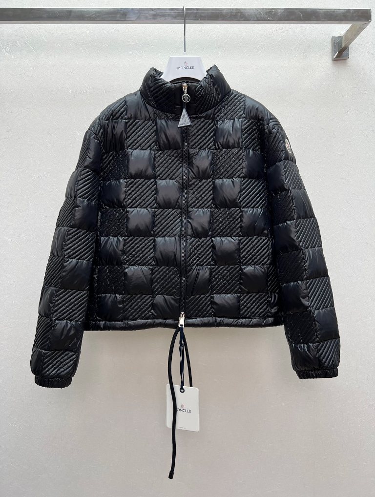 Moncler Down Jacket(w)-F