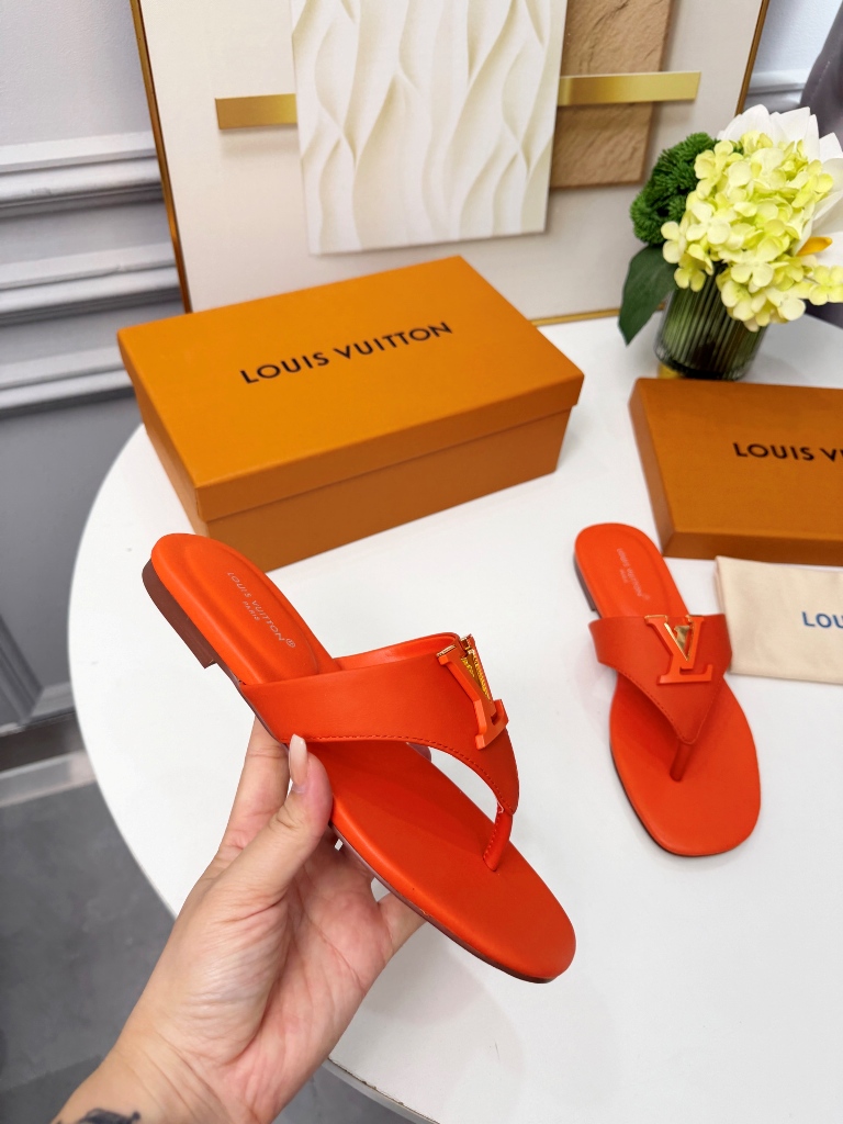 LV Slippers(w)-012