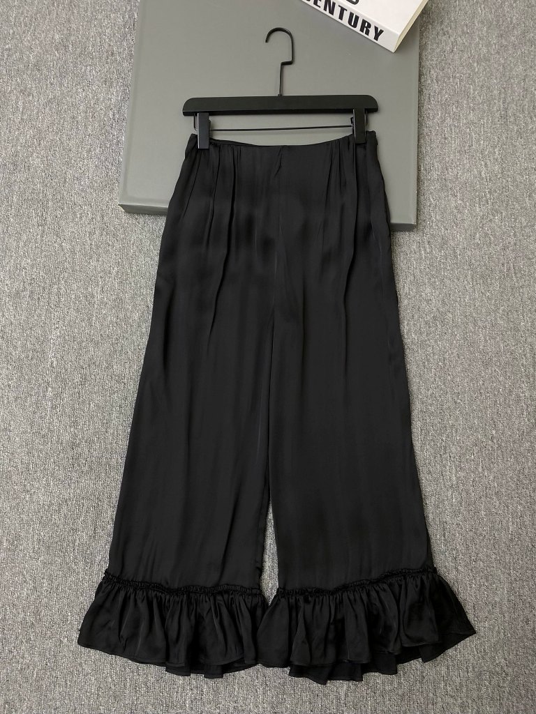 Chloé Cropped Fluid Pants in Crêpe De Chine-A