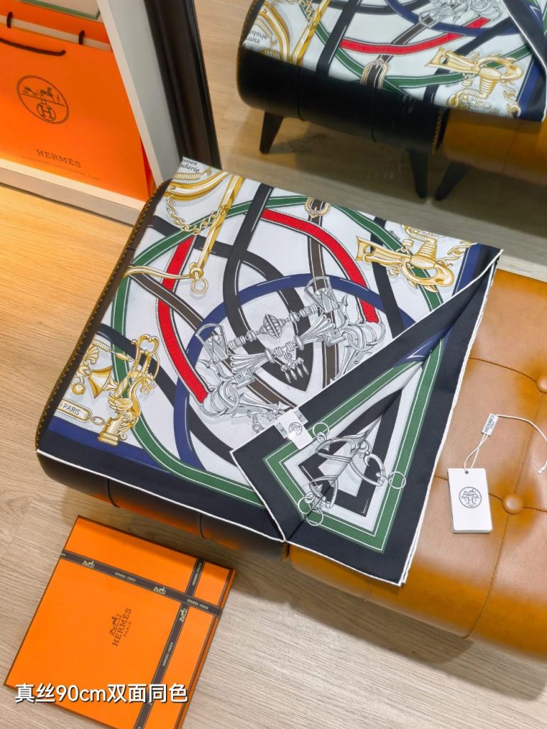 Hermes Double-Sided Silk Scarf-086