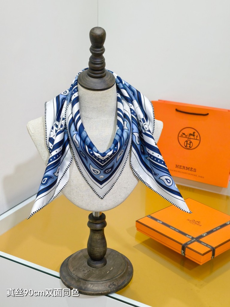 Hermes Double-Sided Silk Scarf-012