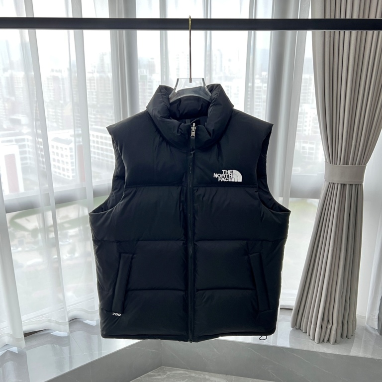 TNF 1996 Retro Nuptse Vest-004