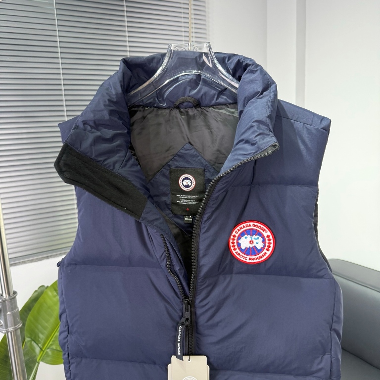 Lawrence Vest-D2