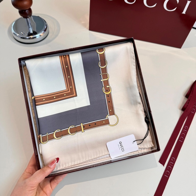 Gucci Single-Sided Silk Scarf-009