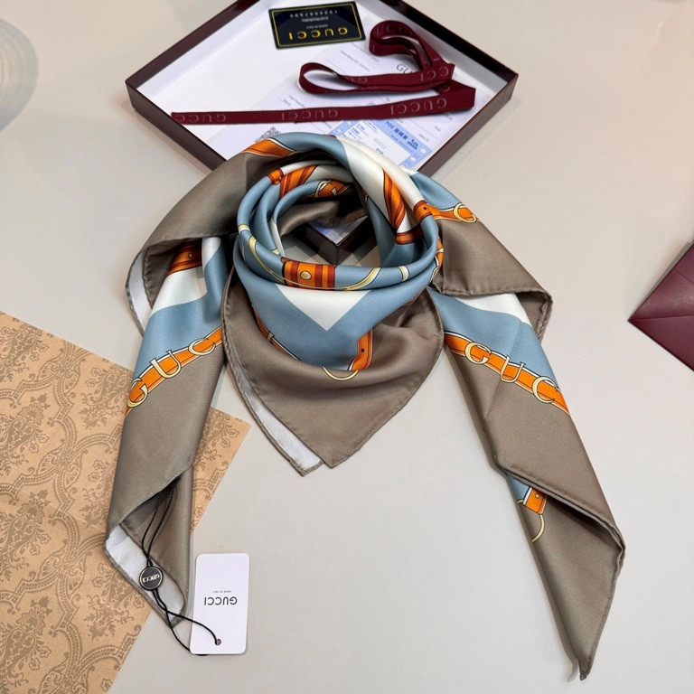 Gucci Single-Sided Silk Scarf-002