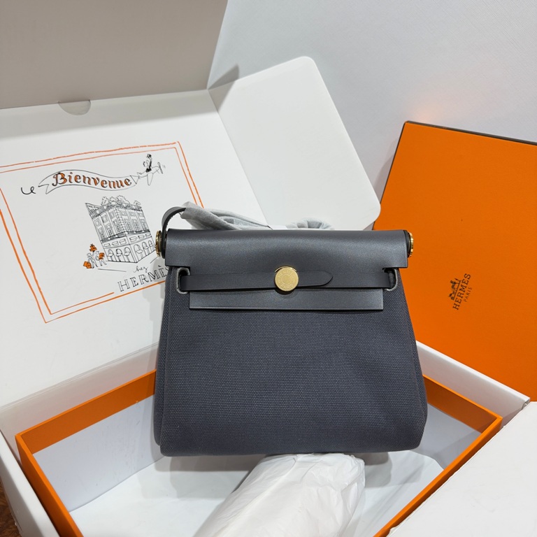 Herbag Mini 20 in Canvas and Vache Hunter Leather-003