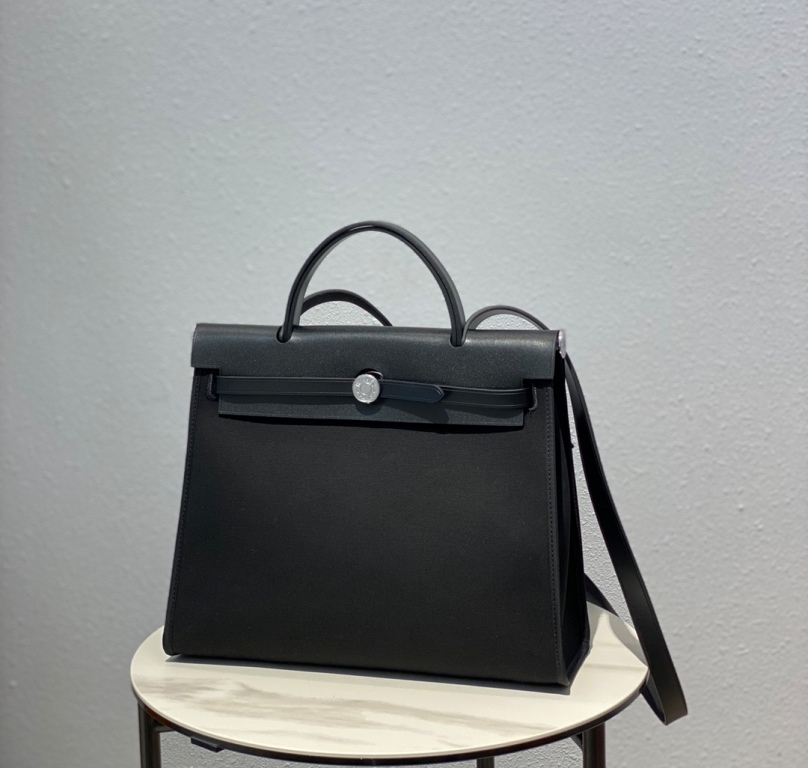 Herbag Zip 31 in Canvas and Vache Hunter Leather(89 Black)-006