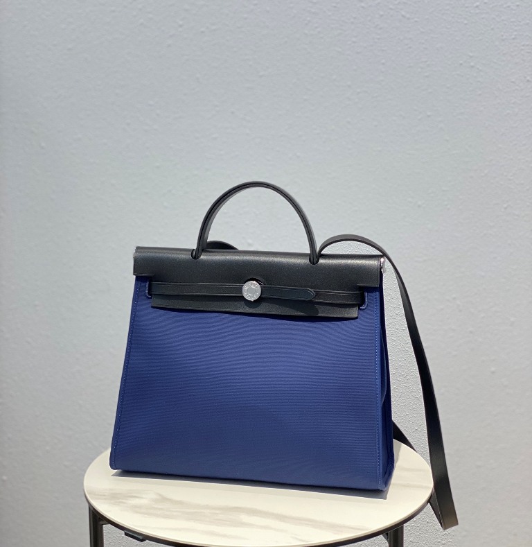 Herbag Zip 31 in Canvas and Vache Hunter Leather(Midnight Blue)-009