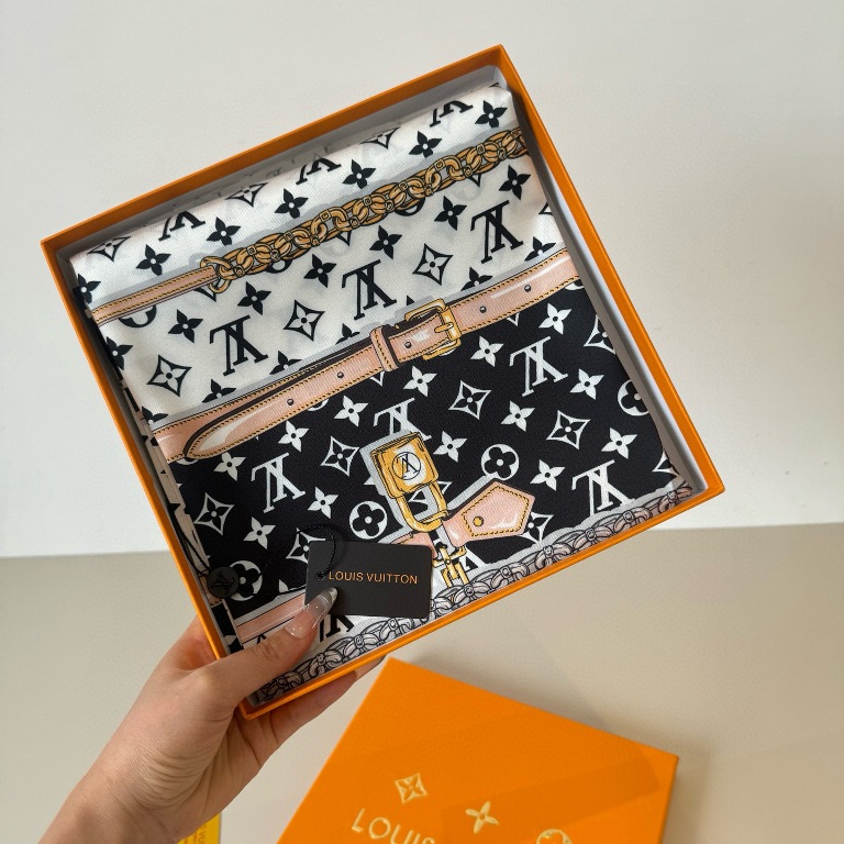 LV Single-Sided Silk Scarf-112