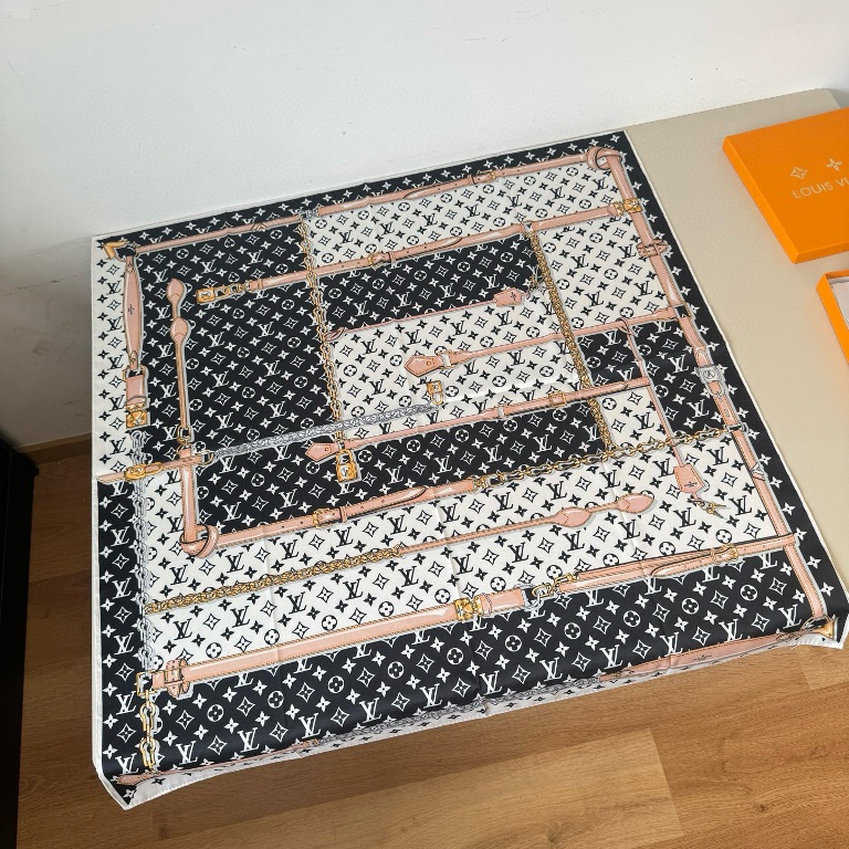 LV Single-Sided Silk Scarf-110