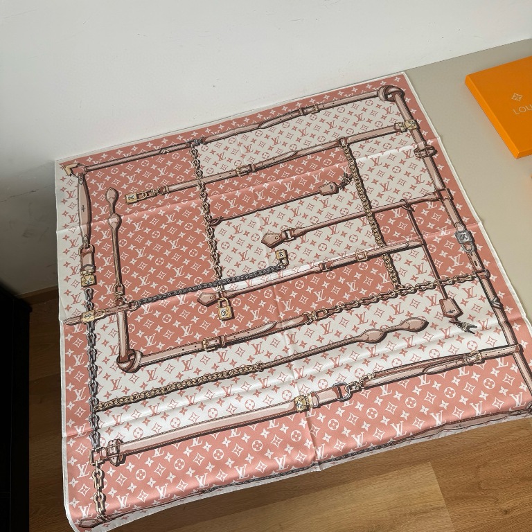 LV Single-Sided Silk Scarf-101