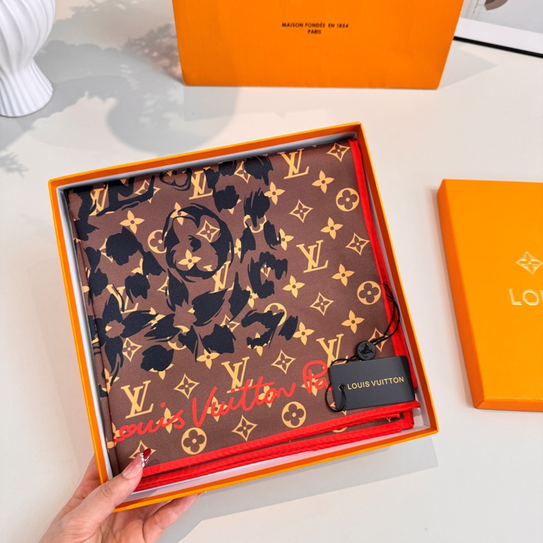 LV Single-Sided Silk Scarf-096