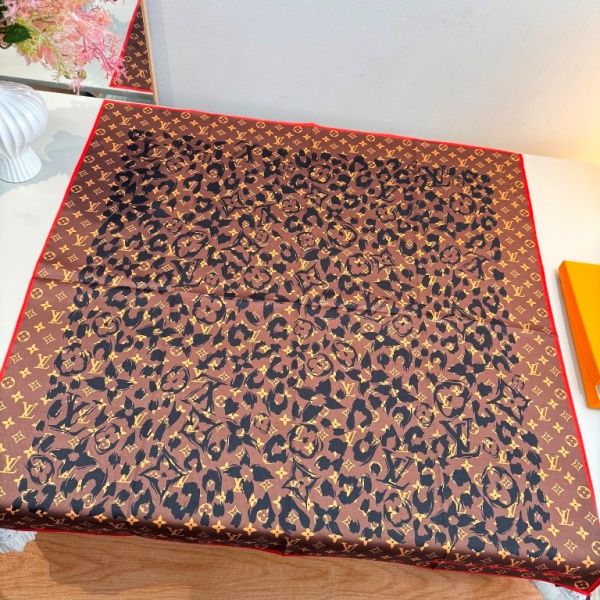 LV Single-Sided Silk Scarf-094