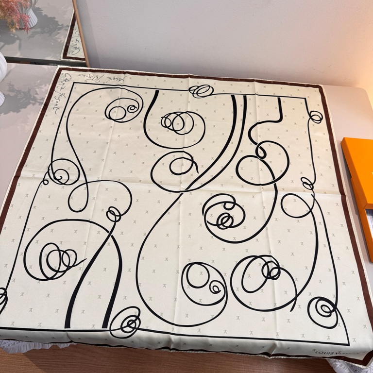 LV Single-Sided Silk Scarf-068
