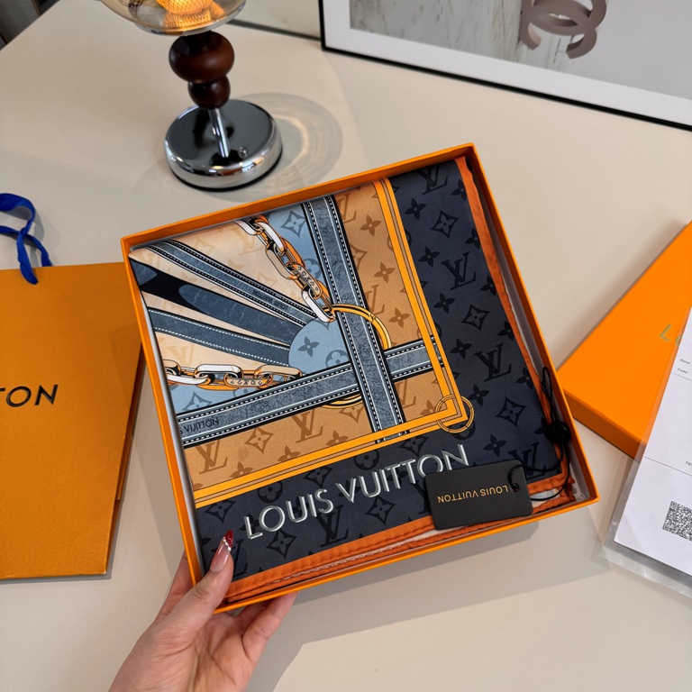 LV Single-Sided Silk Scarf-023