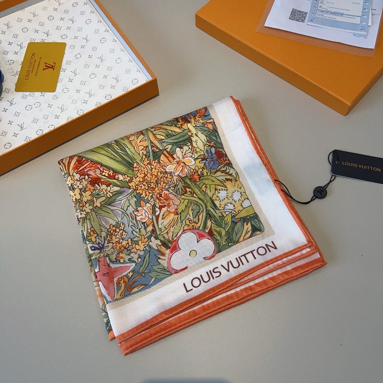 LV Single-Sided Silk Scarf-004