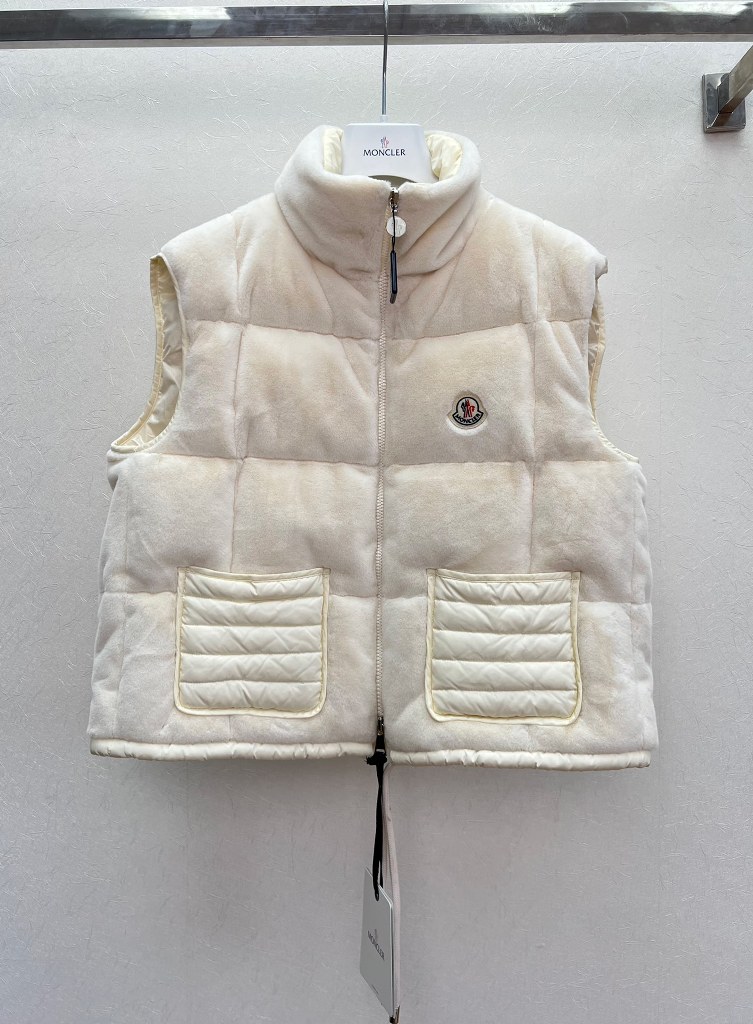 Moncler Down Vest(w)-B