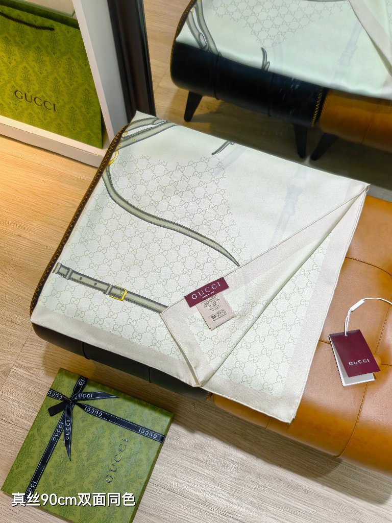 Gucci Double-Sided Silk Scarf-190