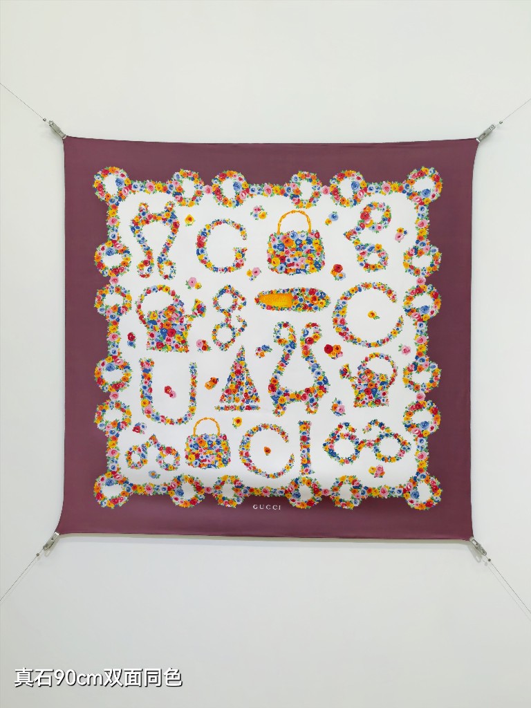 Gucci Double-Sided Silk Scarf-162