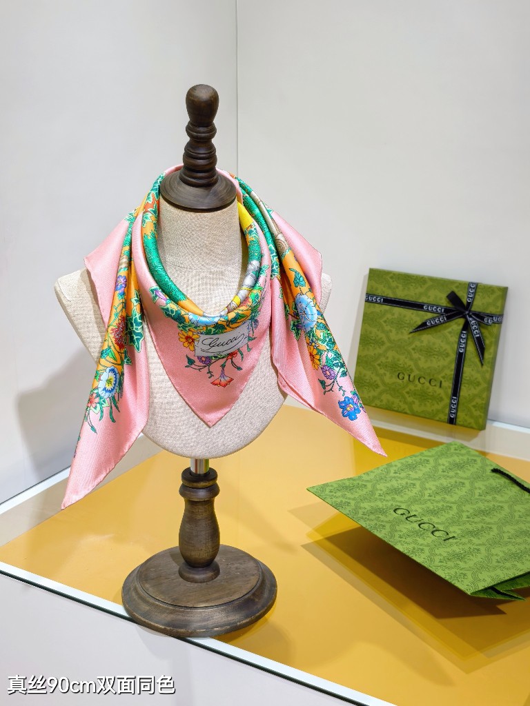 Gucci Double-Sided Silk Scarf-154