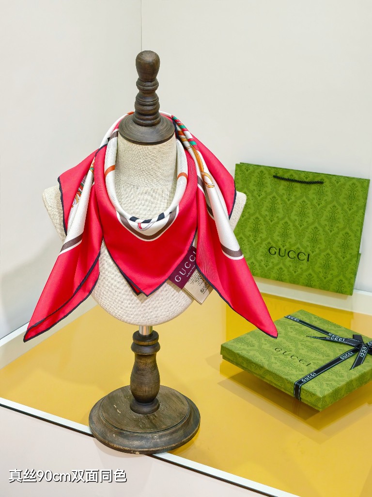 Gucci Double-Sided Silk Scarf-125