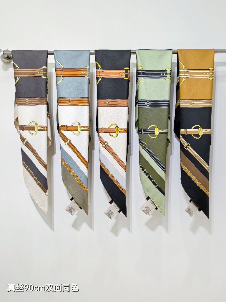 Gucci Double-Sided Silk Scarf-118