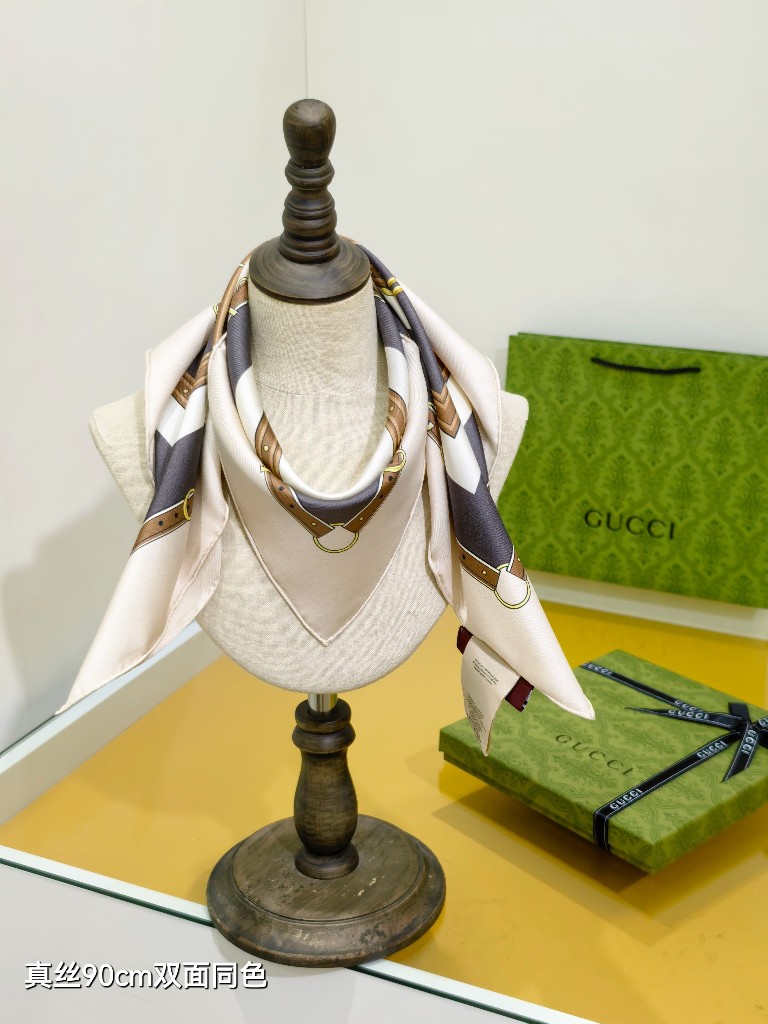 Gucci Double-Sided Silk Scarf-114