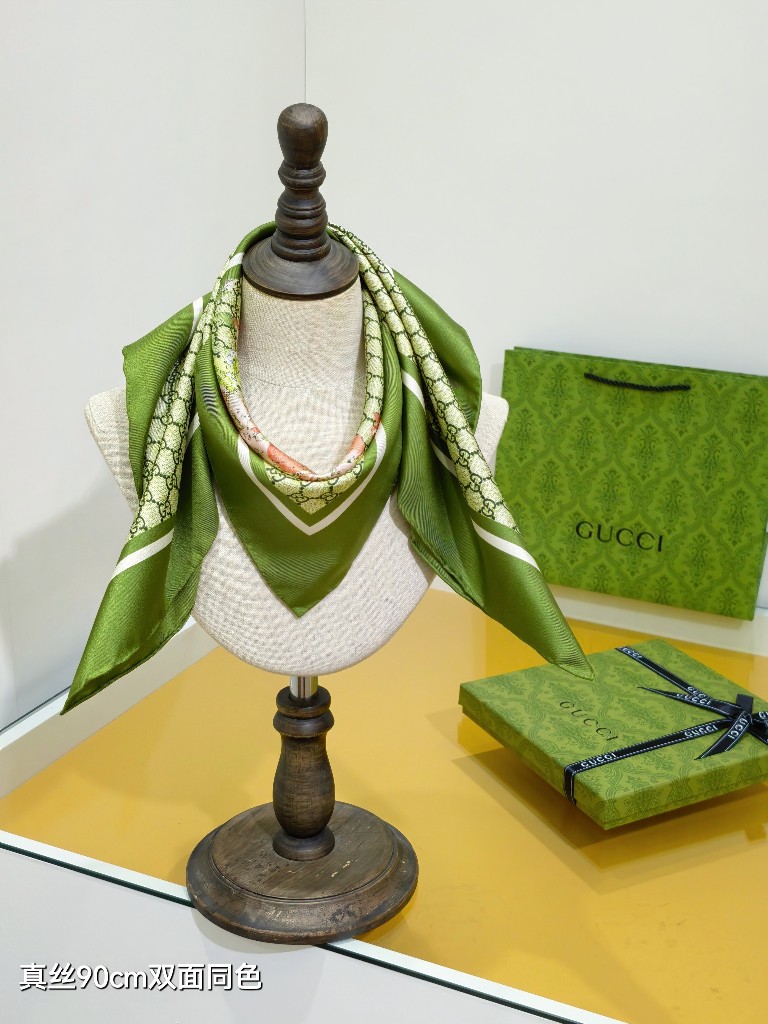 Gucci Double-Sided Silk Scarf-095