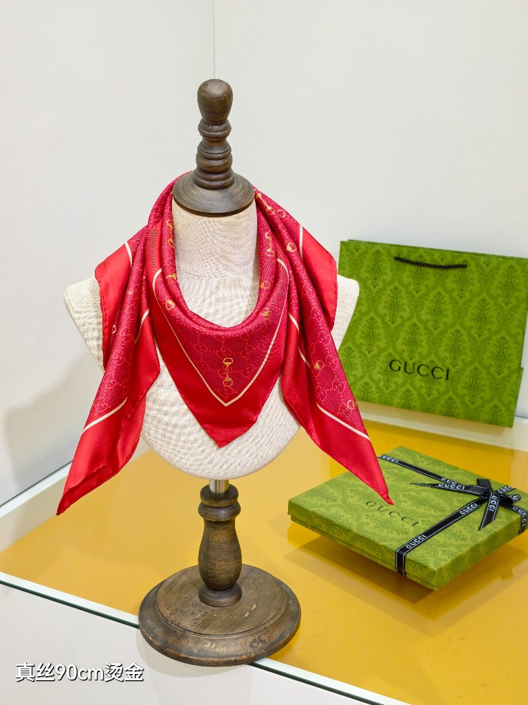 Gucci Double-Sided Silk Scarf-085