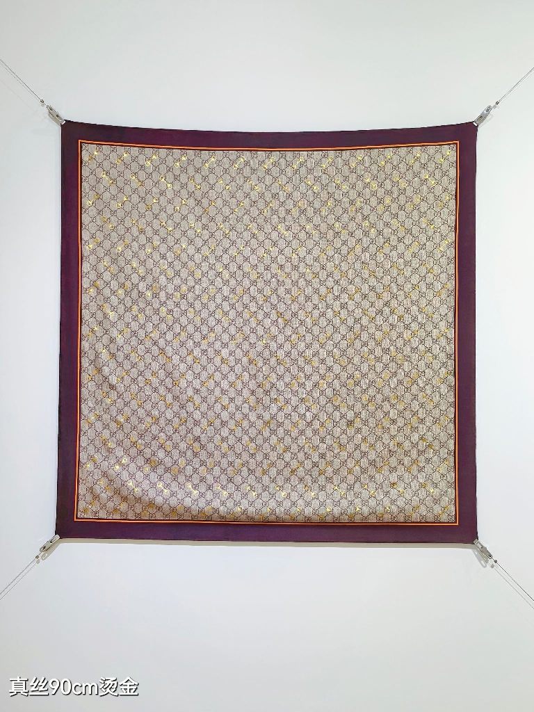 Gucci Double-Sided Silk Scarf-071