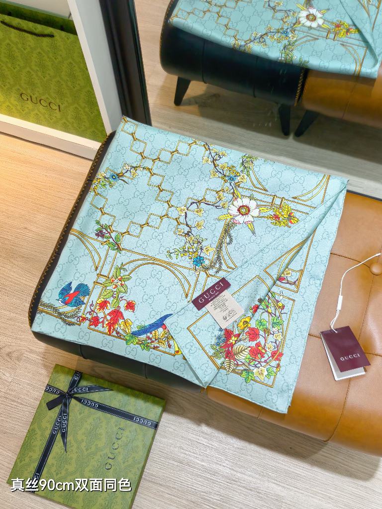 Gucci Double-Sided Silk Scarf-064