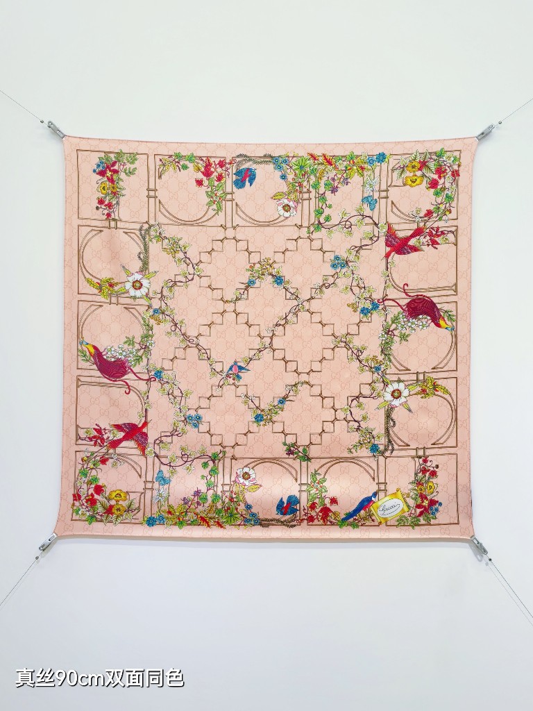 Gucci Double-Sided Silk Scarf-060