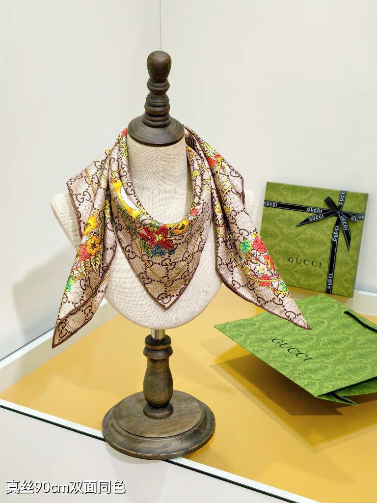 Gucci Double-Sided Silk Scarf-059