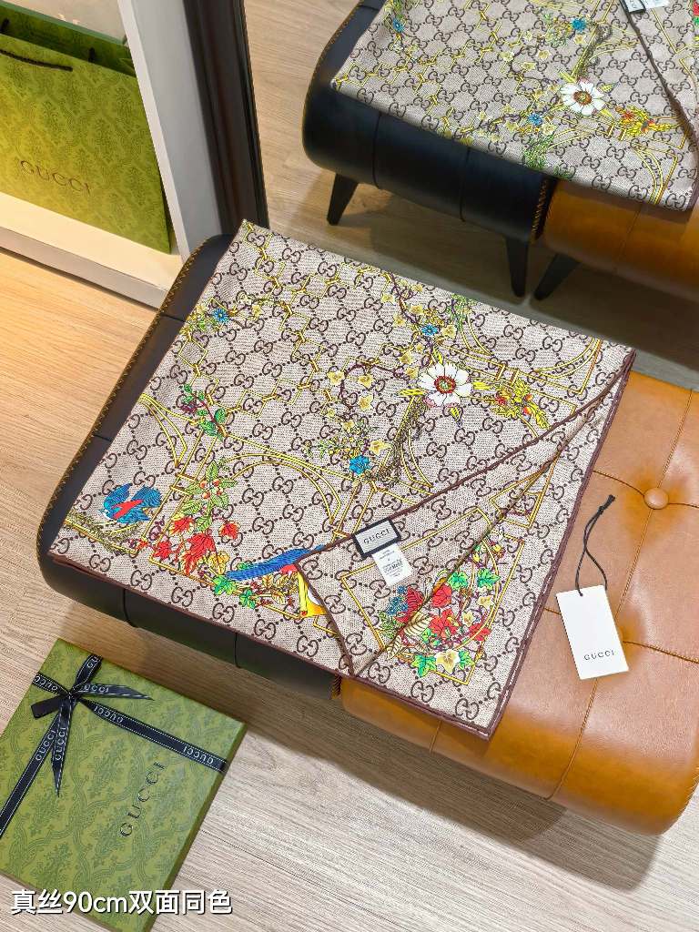 Gucci Double-Sided Silk Scarf-058
