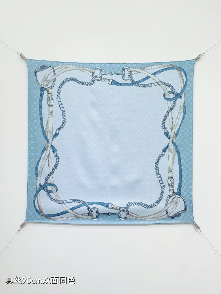 Gucci Double-Sided Silk Scarf-054