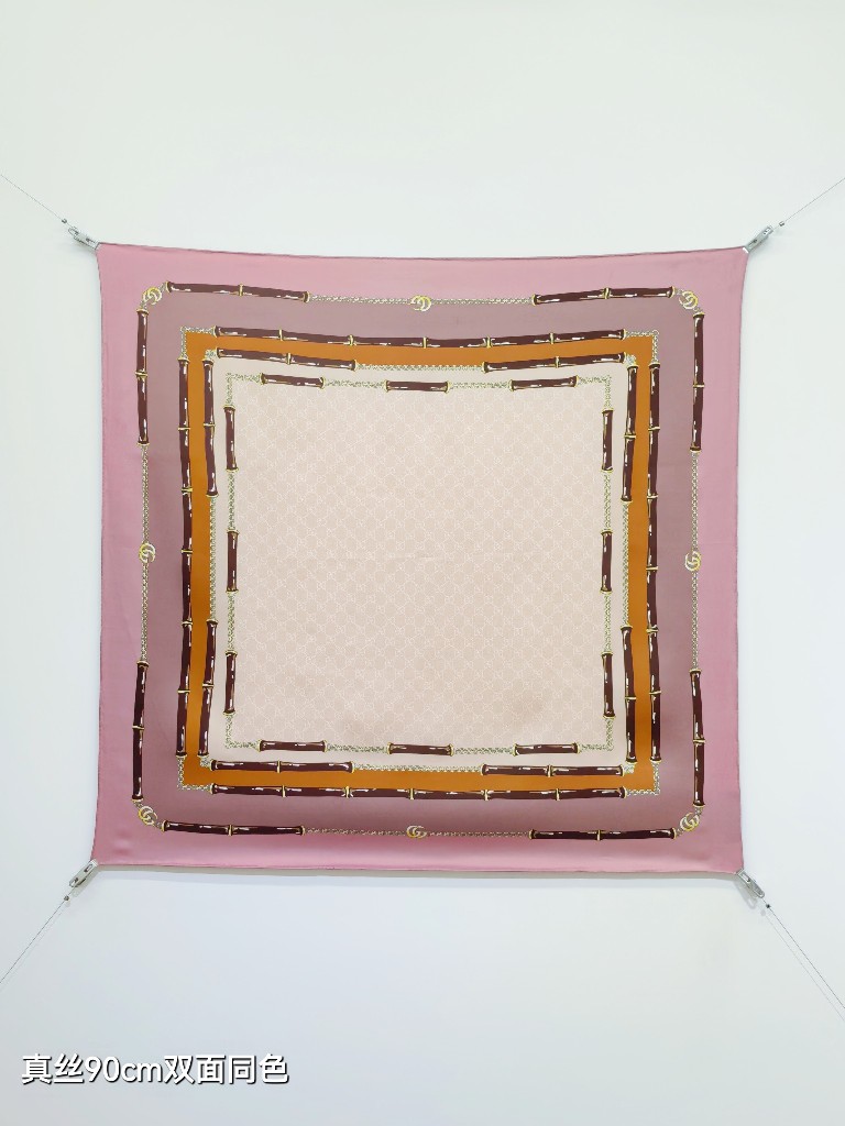 Gucci Double-Sided Silk Scarf-050
