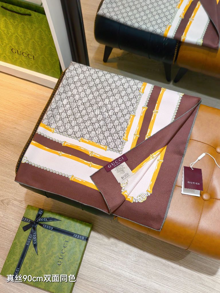 Gucci Double-Sided Silk Scarf-042