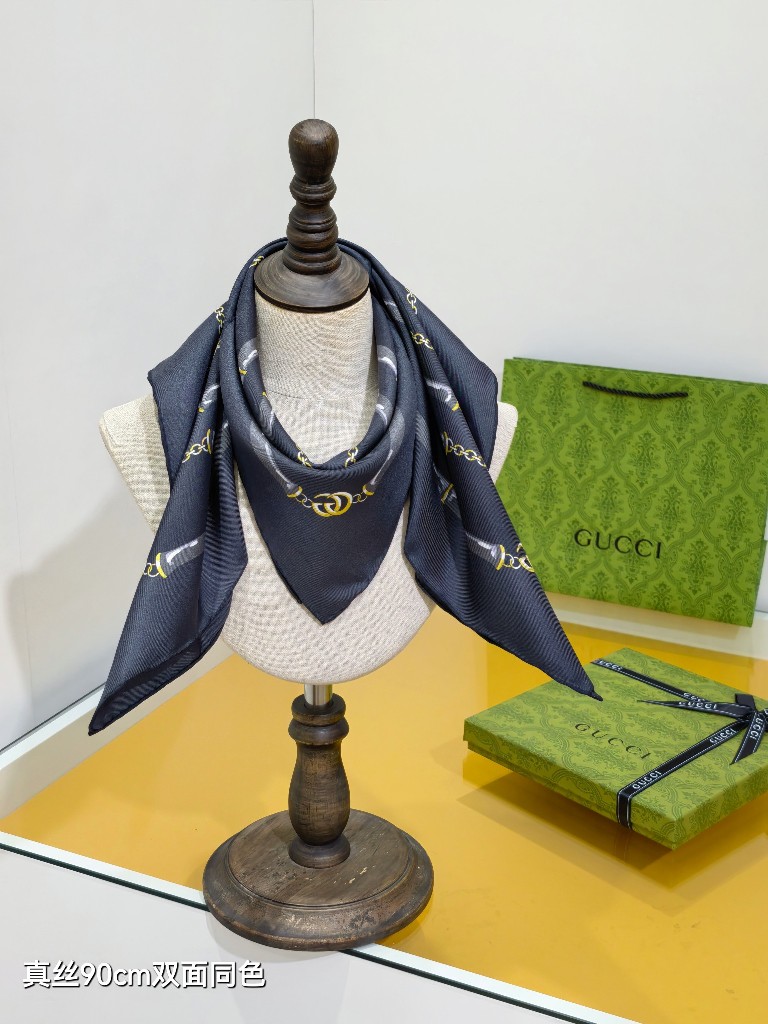 Gucci Double-Sided Silk Scarf-040